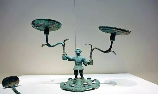 汉服穿着有多麻烦,汉服穿着不方便