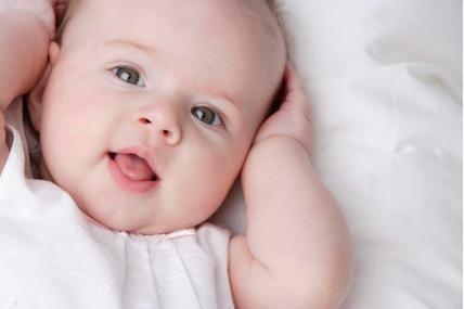 湿疹真的是妈妈最糟心的事儿,湿疹反复妈妈崩溃