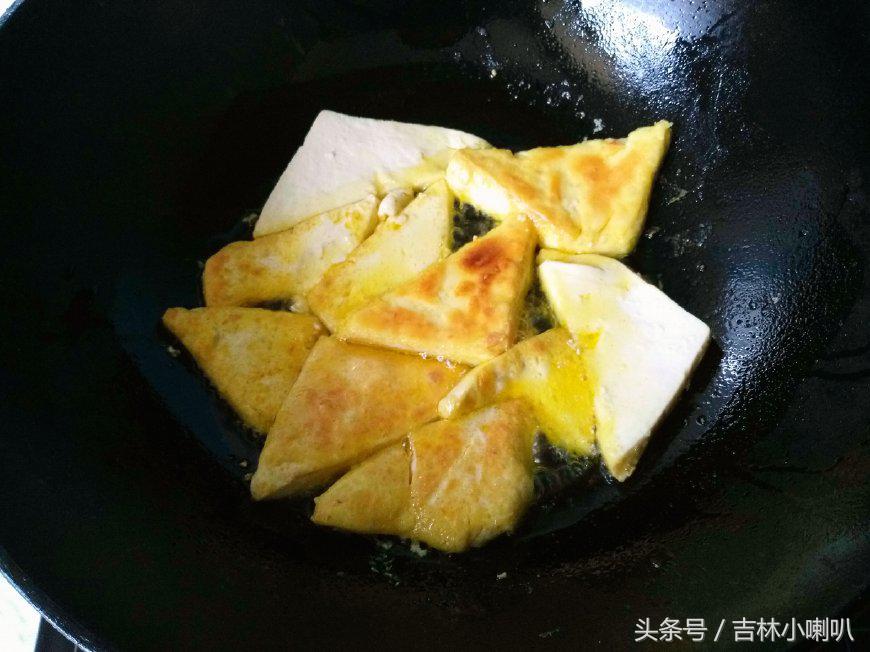 溜豆腐怎么溜好吃,正宗东北回锅豆腐