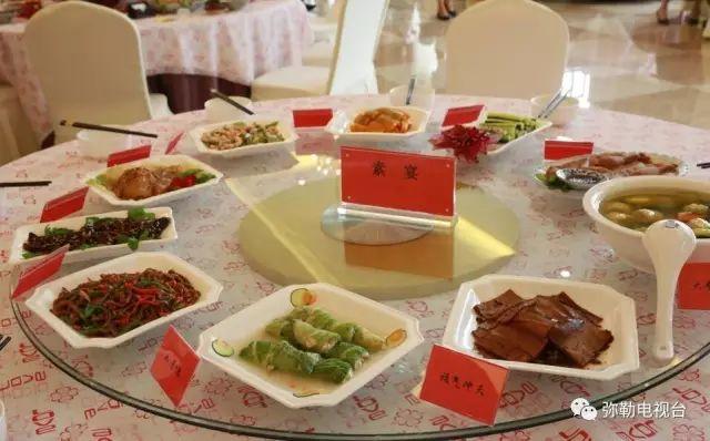 弥勒市旅游必去景点弥勒特点美食,云南弥勒美食百年老店