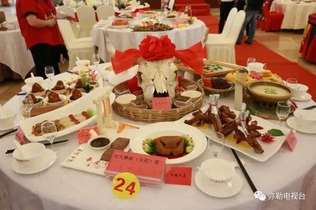 弥勒市旅游必去景点弥勒特点美食,云南弥勒美食百年老店