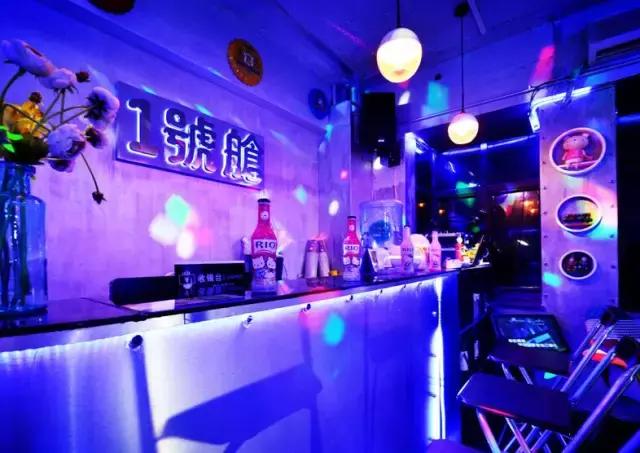 武汉威廉古堡轰趴馆,武汉轰趴