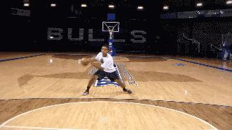 变向过人学不会,变向不减速的过人动作