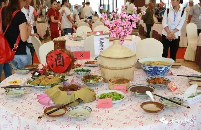 弥勒市旅游必去景点弥勒特点美食,云南弥勒美食百年老店