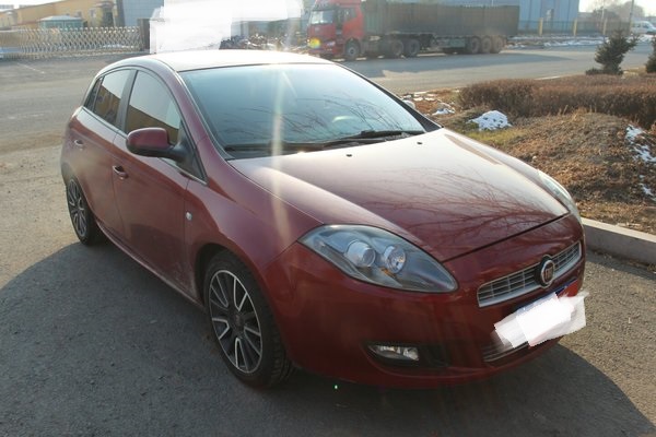 给新生闺女买车，菲亚特博悦，很合适