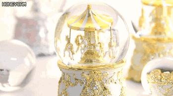 圣诞节，请送我一个八音盒