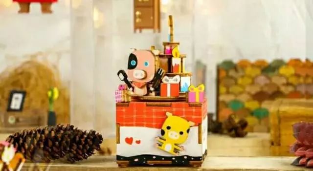 圣诞节，请送我一个八音盒