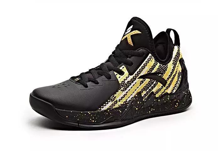 去他的脚踝保护吧，我就要低帮自由灵活