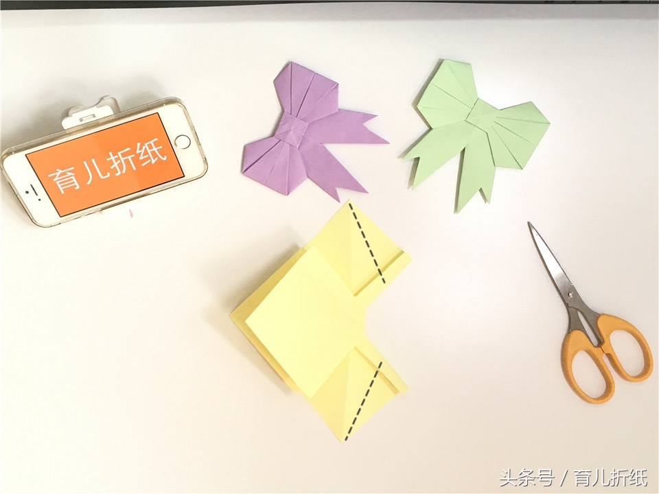 如何折纸迷你带蝴蝶结的高跟鞋,可以戴在头上的折纸蝴蝶结怎么做