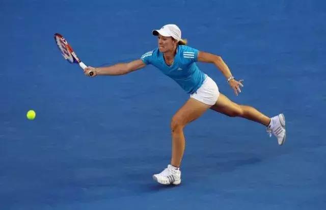 比利时双姝网球对决,比利时双姝对战威廉姆斯