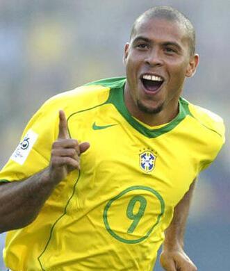 喜欢足球的星座,最喜欢看足球的星座