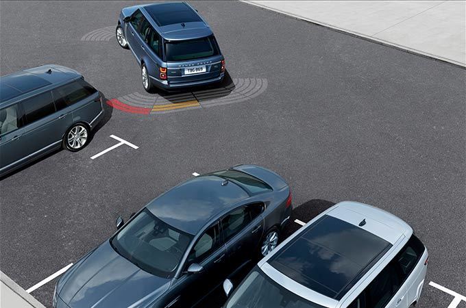 2023款揽胜创世加长版抬头显示,2018款路虎揽胜运动改装抬头显示