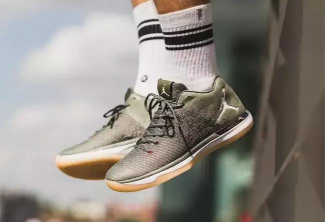 去他的脚踝保护吧，我就要低帮自由灵活