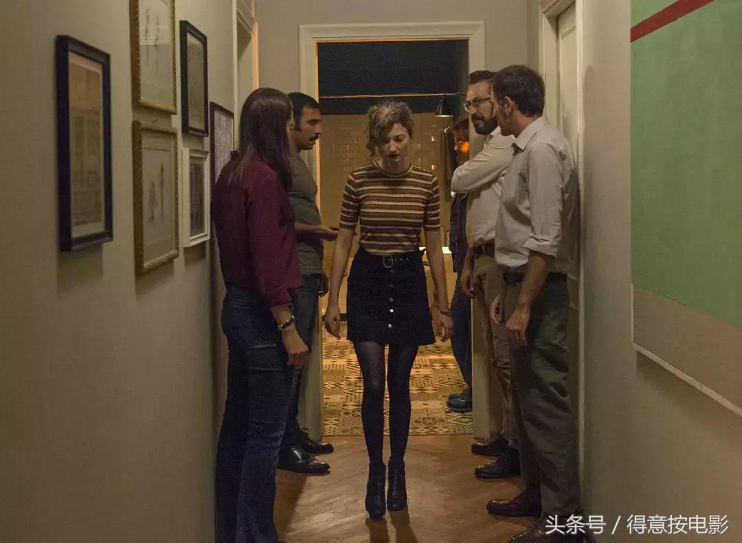 陌生人真心话大冒险,女生和陌生人玩真心话大冒险