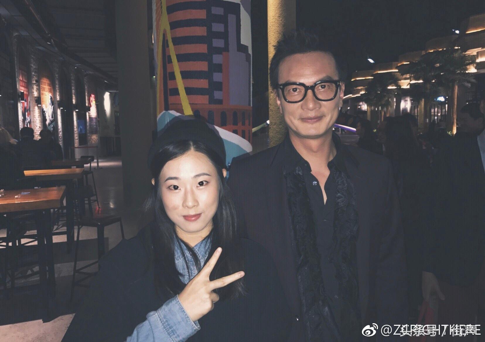 zc：“小透明”嘻哈少女前进中