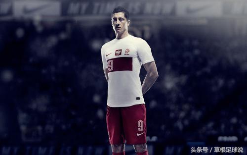 超好看的足球壁纸,超清晰的足球壁纸