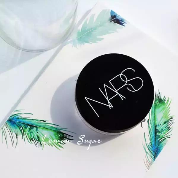 粉膏和同款散粉好评不断,定妆散粉好评榜一