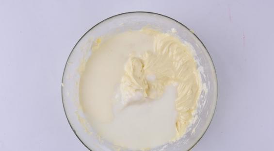 她，不高调，小清新的外表，不厚重，柔软顺滑的口感