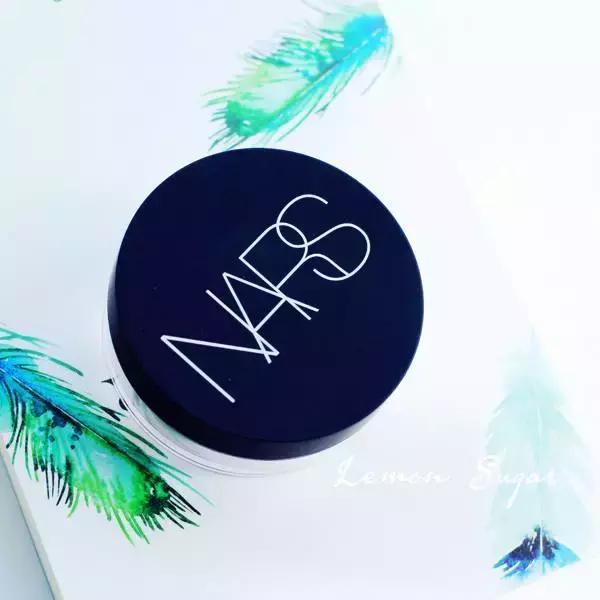 粉膏和同款散粉好评不断,定妆散粉好评榜一