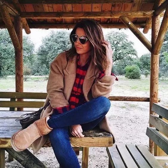 ugg穿搭很潮却很土,谁说穿oversize的就没有好身材