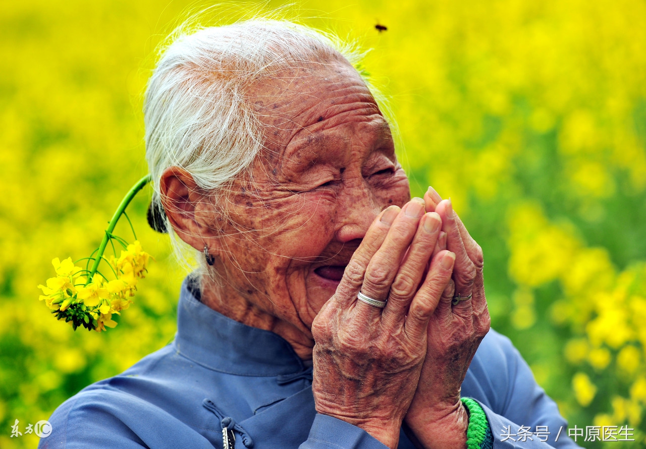 老太太排便无力,87岁老太太大便过多