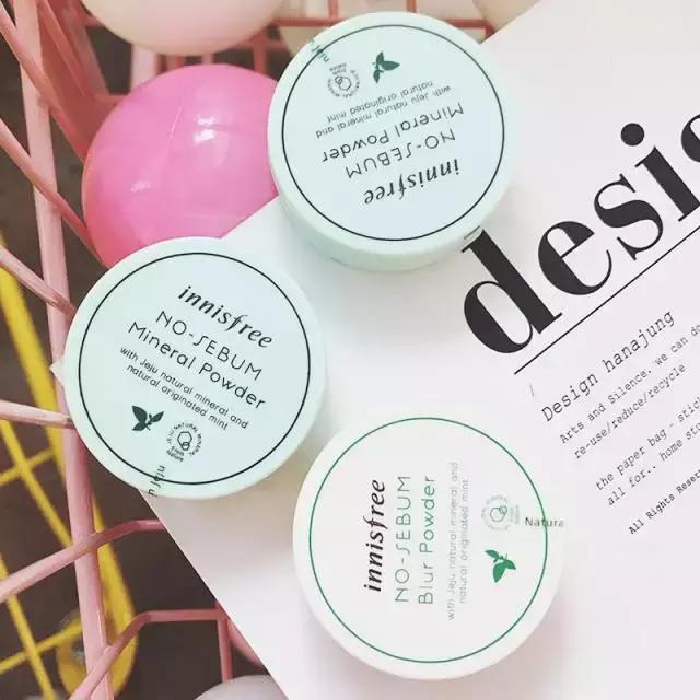 粉膏和同款散粉好评不断,定妆散粉好评榜一