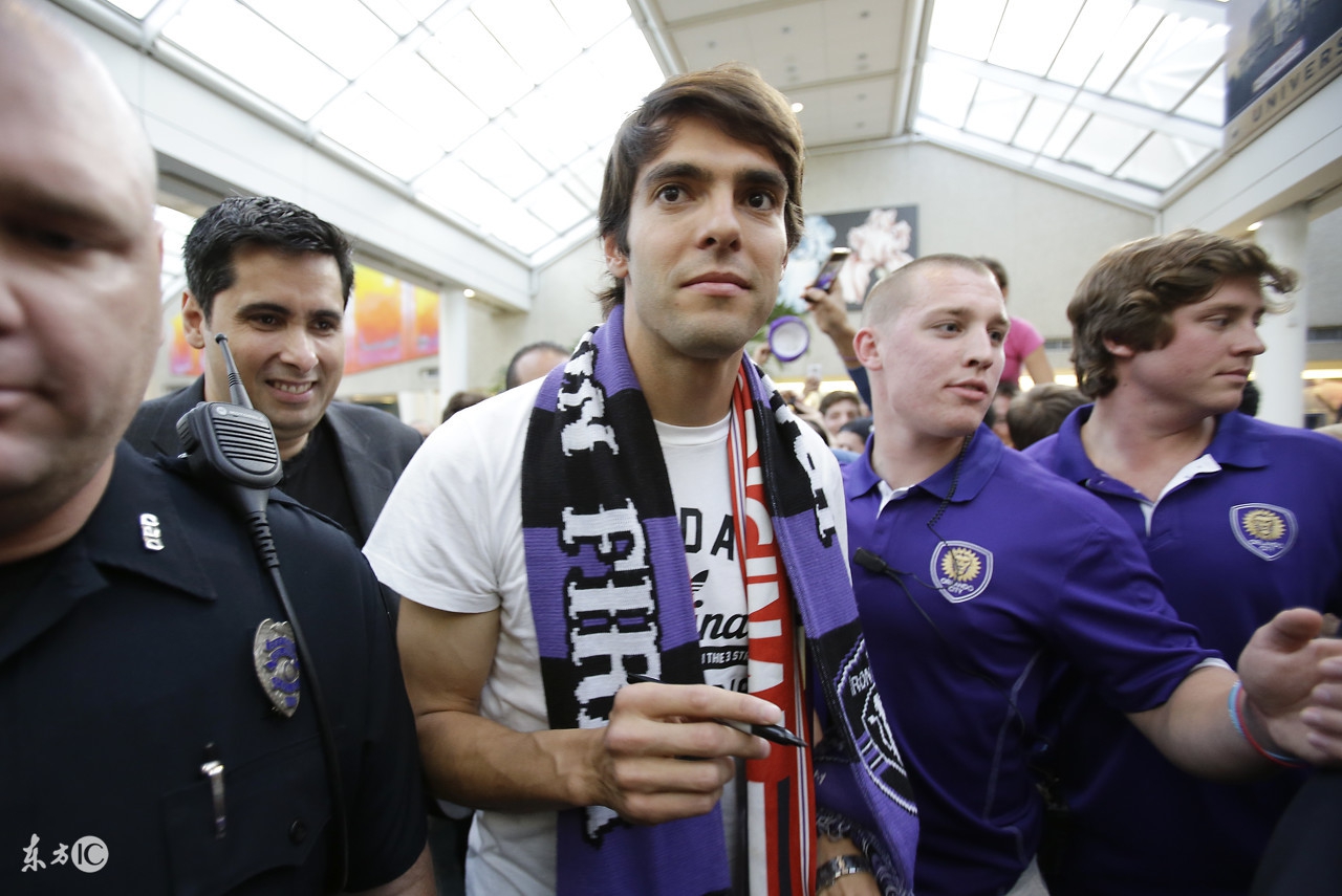 金球奖卡卡力压梅罗上位,卡卡最新状态