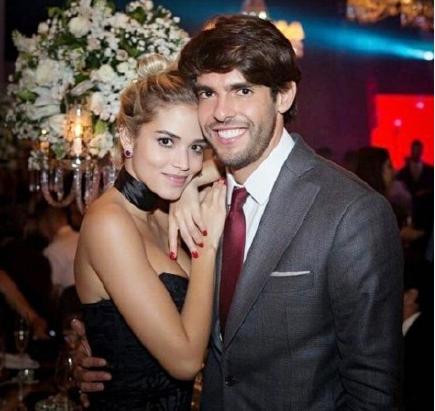 卡卡为梦想豪赌失败，但他有两点仍是足坛独一无二的存在