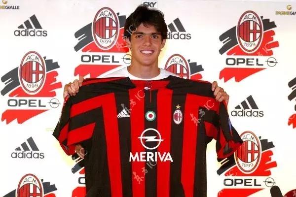 那个偷走人们初恋的足球美少男，终于在16年后说了分手！