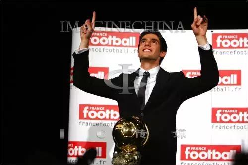 那个偷走人们初恋的足球美少男，终于在16年后说了分手！