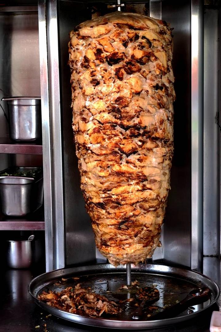 迪拜土豪真多街上全是豪车,迪拜土豪除了豪车还有什么