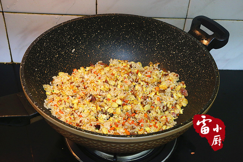 蛋炒饭的家常做法没有耗油,蛋炒饭的做法不用老抽