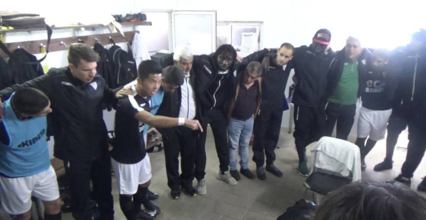 诡异任意球中超,国足诡异乌龙球韦世豪