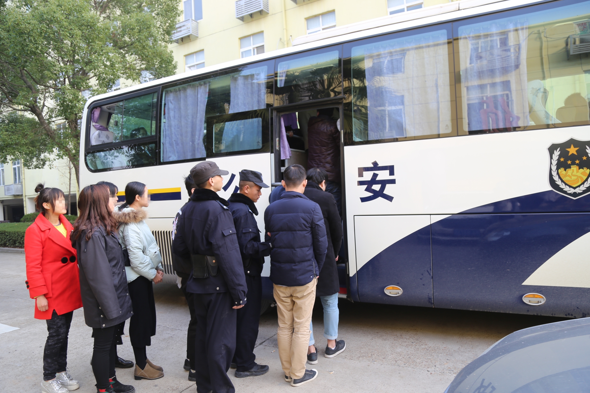 南召警方破获一起网络诈骗案涉案金额200余万抓获16名犯罪嫌疑人