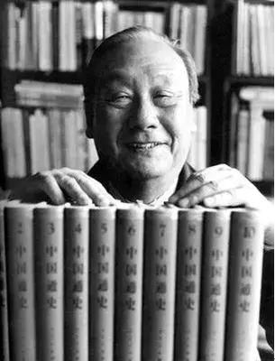 范文澜主编《中国通史》只完成三编四册，他的继任者是谁你知道吗