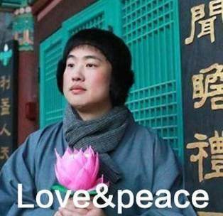 林更新鹿晗红色外套,鹿晗为什么出门水杯不离手