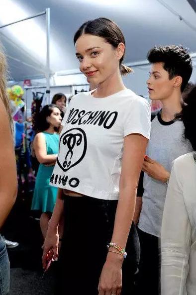 米兰达可儿短发发型怎么卷的,米兰减龄发型