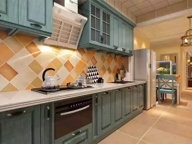 德芙巧克力法国广告女主角,德芙巧克力广告最新女主角