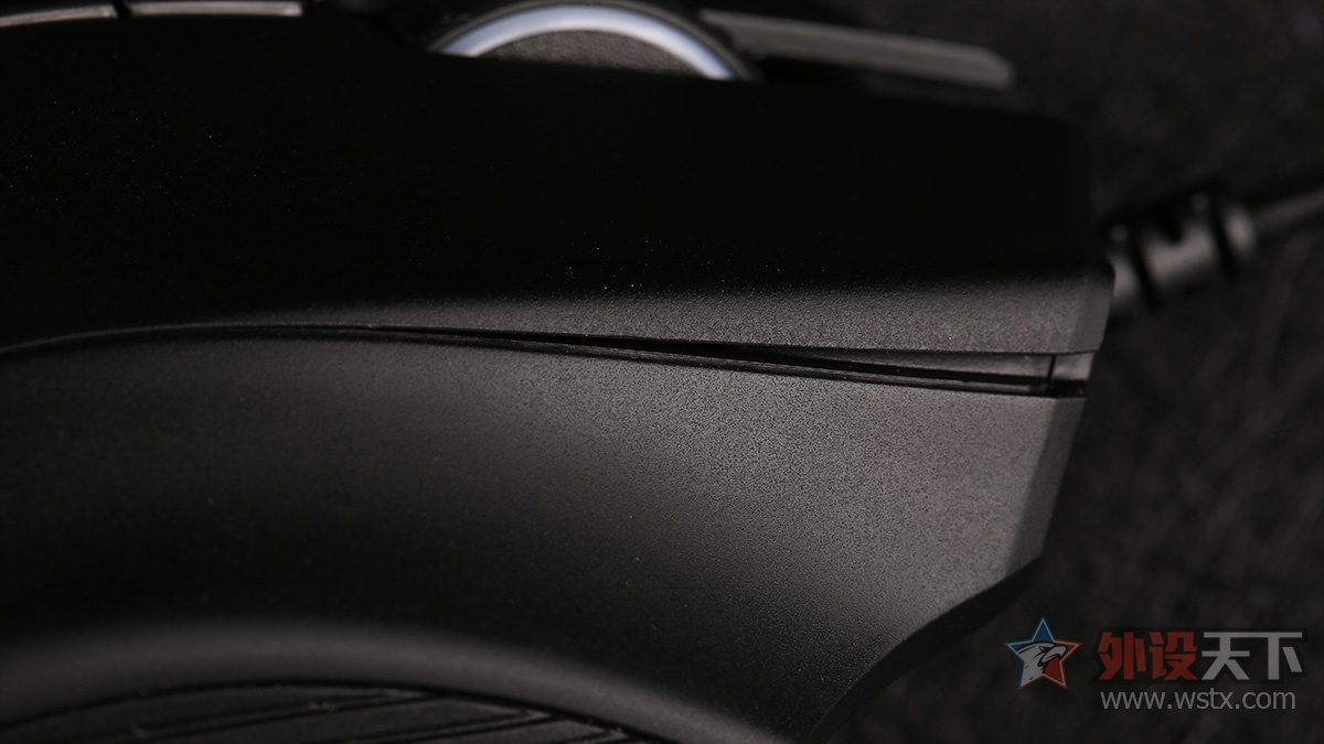 雷蛇那伽梵蛇进化,雷蛇巴塞利斯蛇终极版鼠标测评