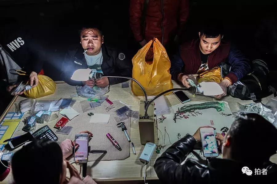 “月破百万不是梦”｜玉器市场的直播风云
