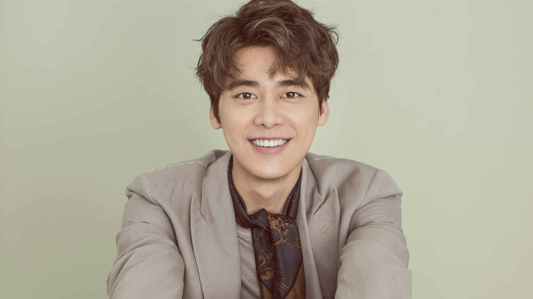 面对面李易峰完整版,李易峰面对面