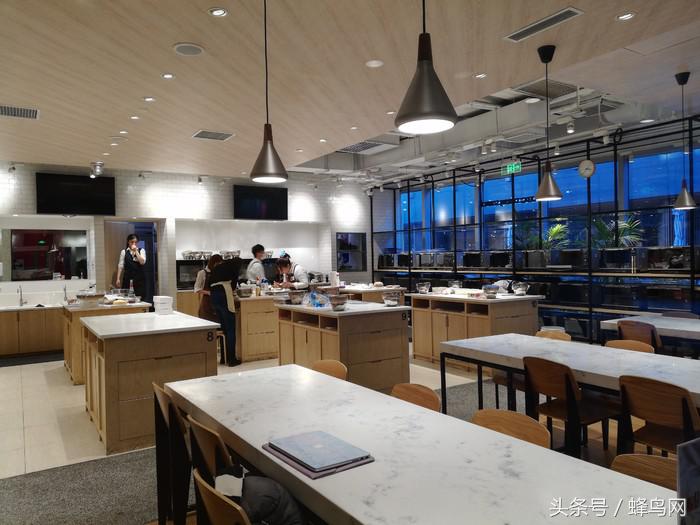 全面屏光荣畅玩7x有几种颜色,光荣畅玩7x全网通版翻页图