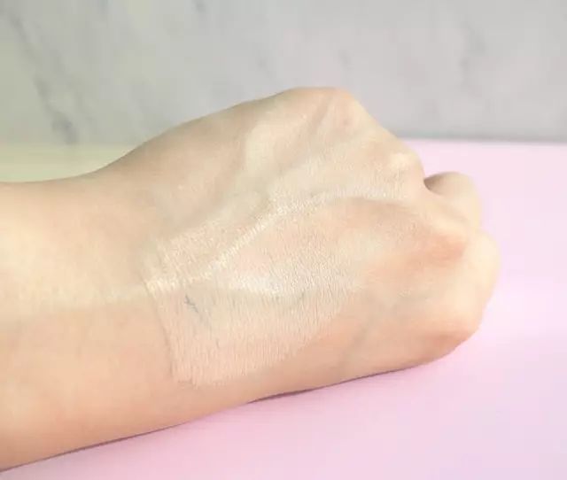 yslniki气垫和阿玛尼蓝气垫测评,ysl气垫推荐公认好用第一名测评