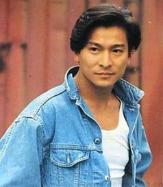 刘德华与关之琳酒吧尬舞，妖媚身材不输当年，郭富城最爱关之琳！