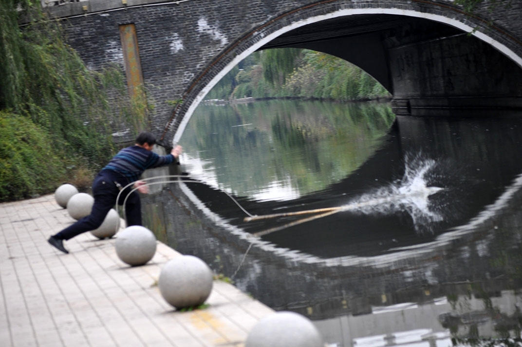 汛期到来时的捕鱼技巧,冬天捕鱼技巧大全
