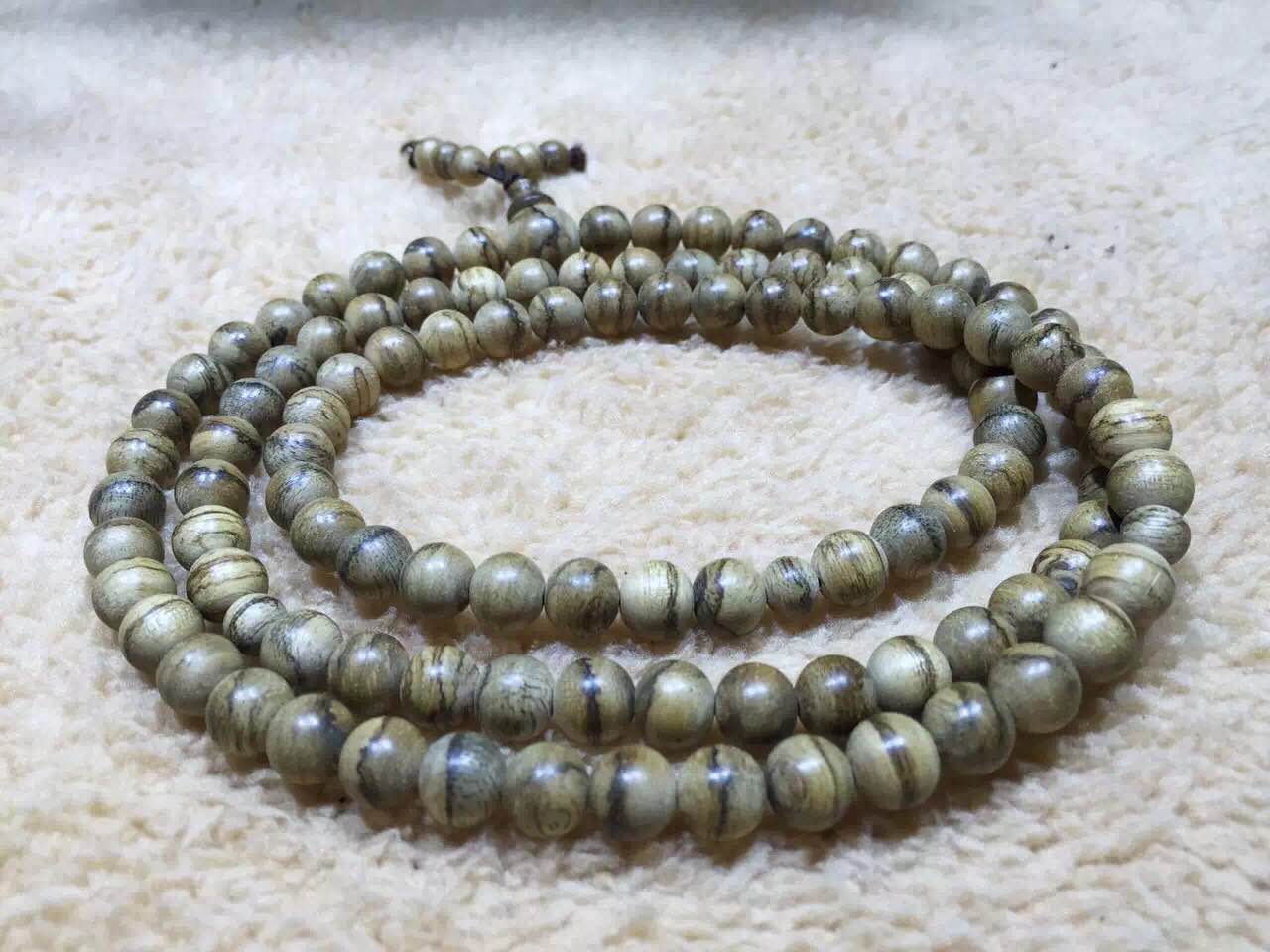 沉香手串目前市场价格,沉香手串的价格一般是多少钱