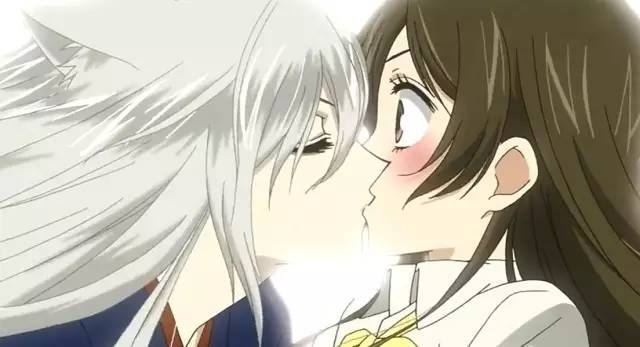 如何才能男女通吃？推荐你们去参考一下杨洋的养成之路！