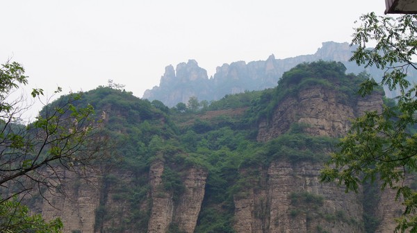 游玩河北邯郸东太行挂壁栈道,西安出发自驾太行挂壁免费公路