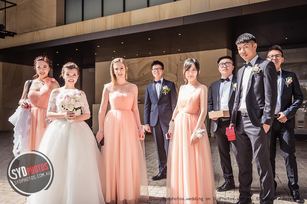 伴娘团堵门提问新郎最新方案，活跃气氛必备