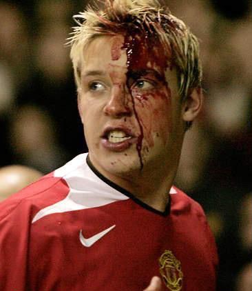 铁汉柔情，足球场上那些让你落泪的瞬间